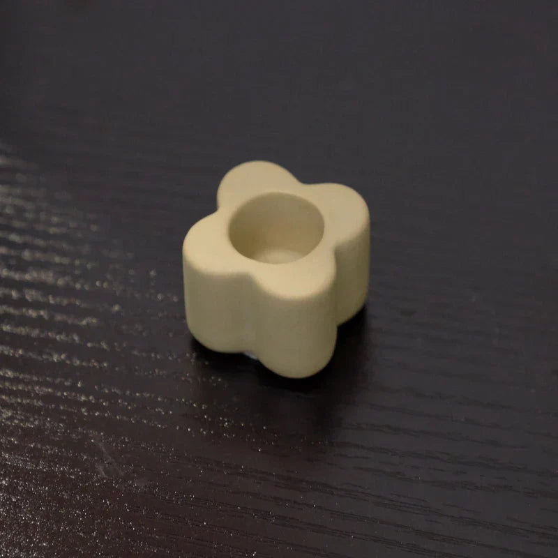 Ceramic Handhold Candlestick Ornaments Photography Home Decoration Jewelry Stand Candle Holder 1PC